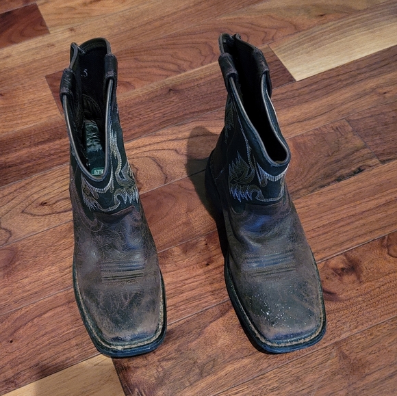 Ariat Boots, Size 3.5 - Picture 5 of 15